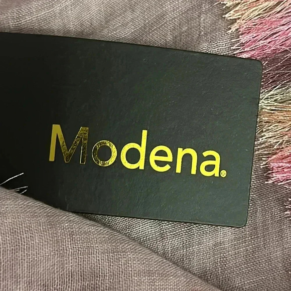 Modena Scarf - Picture 4 of 4